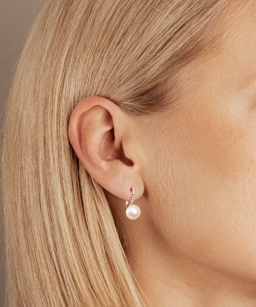 Серьги из золота с жемчугом и фианитами Серьги из золота с жемчугом и фианитами