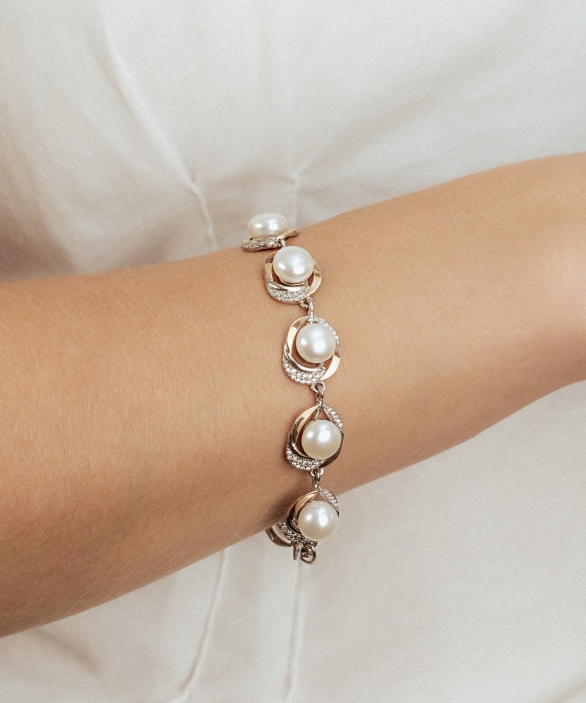 Sterling Silver bracelet with pearls gold plated