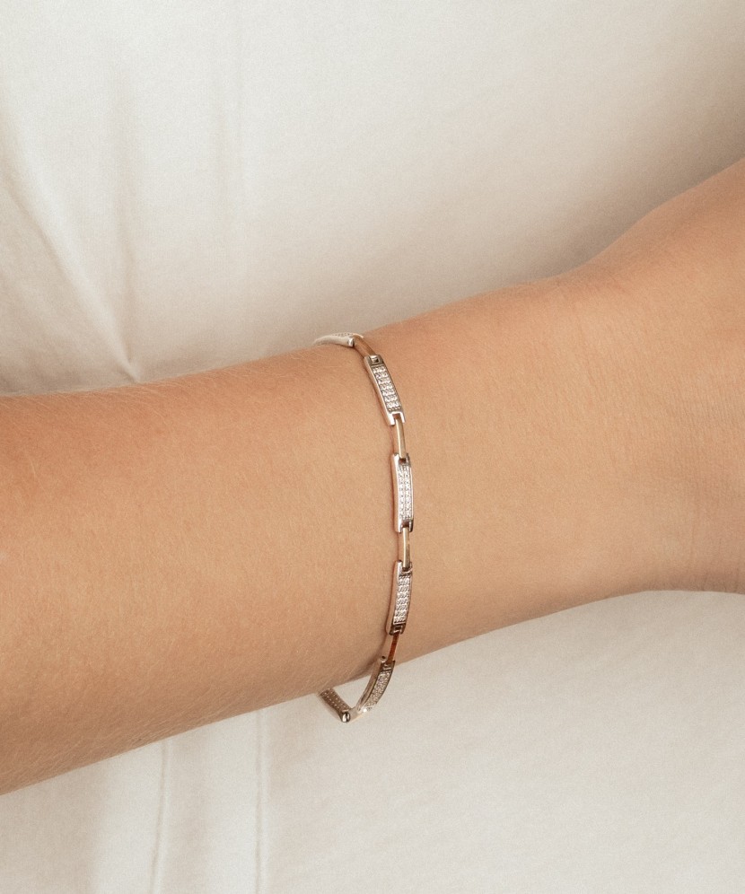 Браслет из позолоченного серебра с цирконами Браслет из позолоченного серебра с цирконами