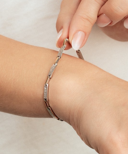 Gold plated sterling Silver bracelet with zircons