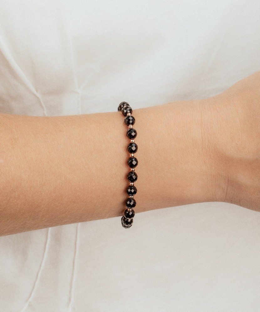 Gold bracelet with onyx 6mm