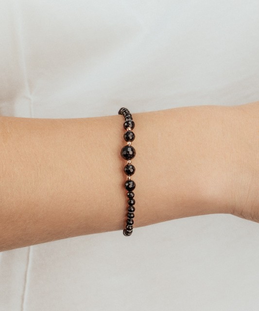 Браслет с ониксом и золотом