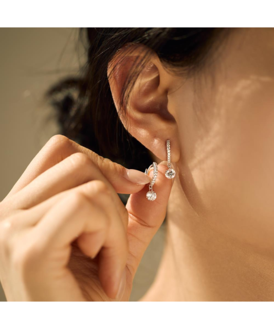 Sterling silver earrings with zircons