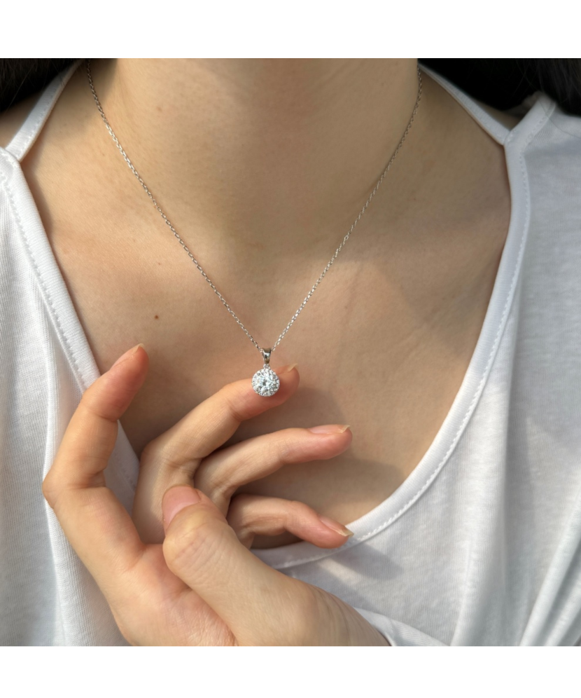 Серебряная цепочка с подвеской из муассанита