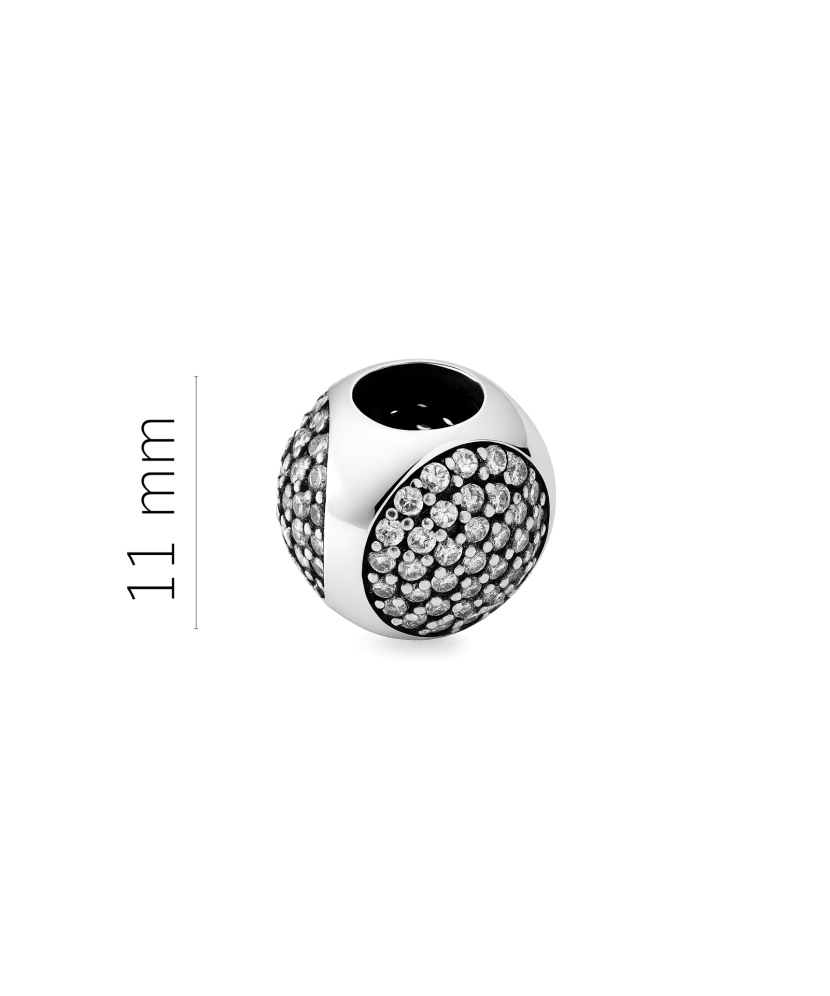 Sterling silver pendant with zircons