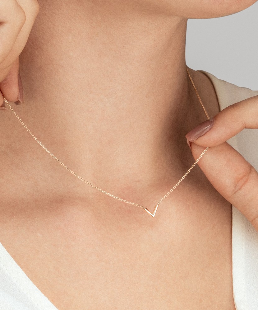 Золотая цепочка с подвеской