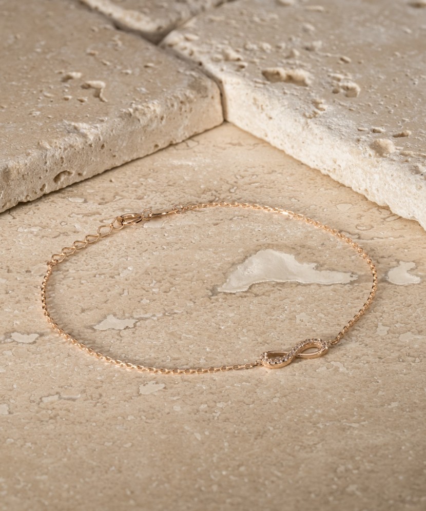 Золотой браслет "Бесконечность"