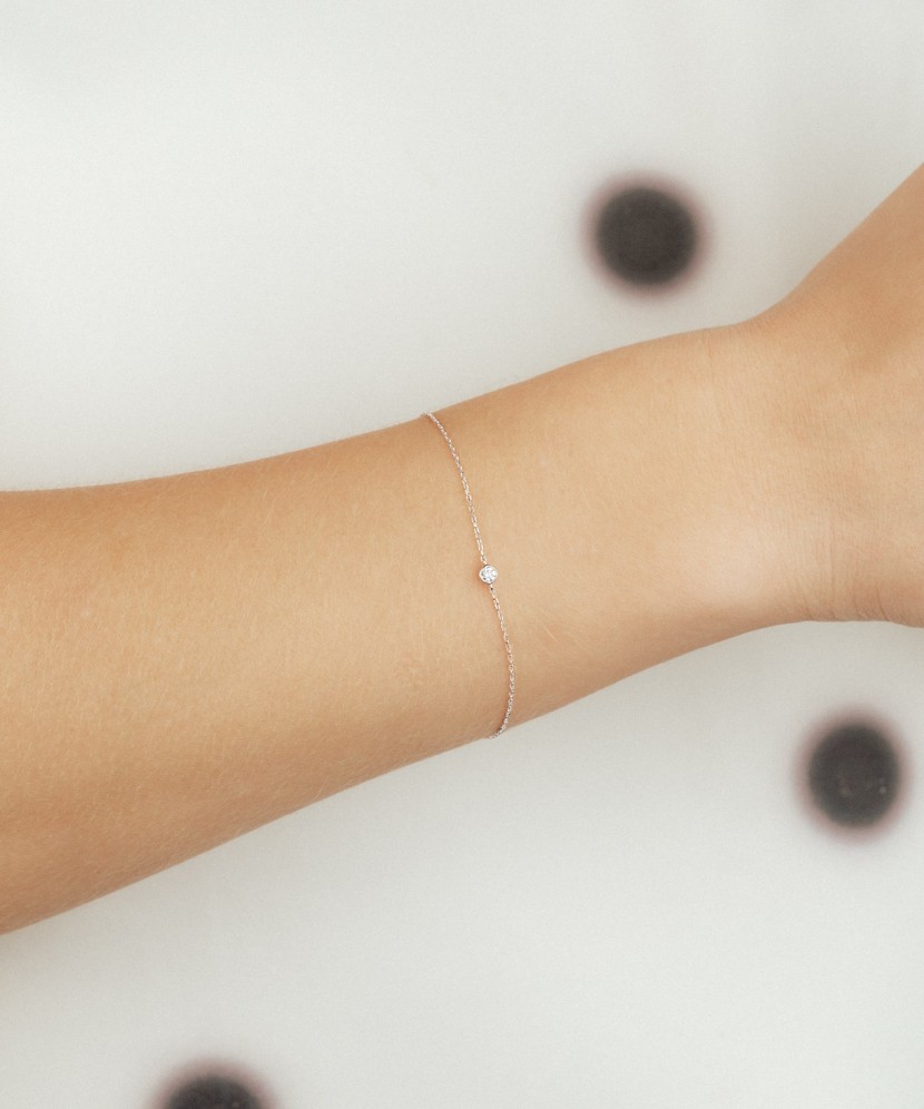 White gold bracelet with diamonds