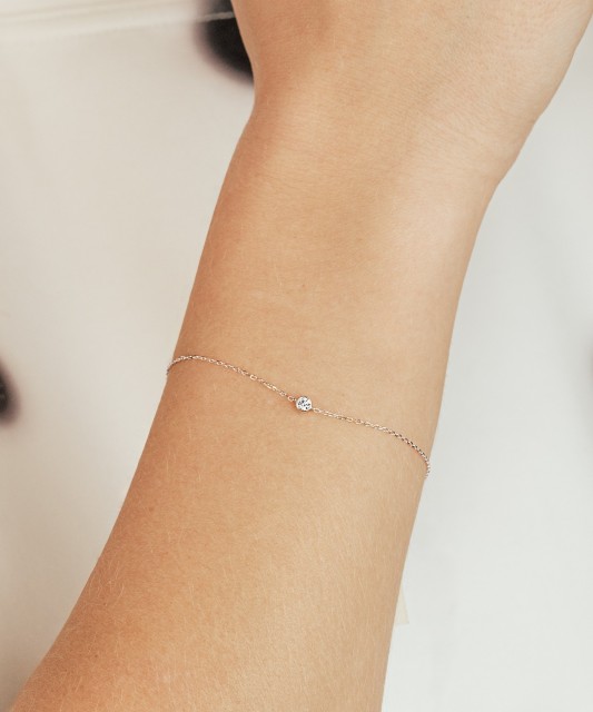 White gold bracelet with diamonds