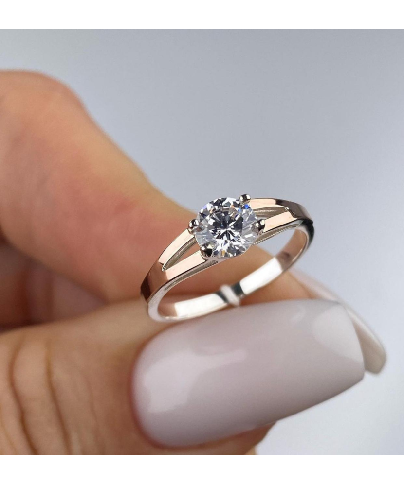 Sterling silver ring gold plated with zircons Sterling silver ring gold plated with zircons