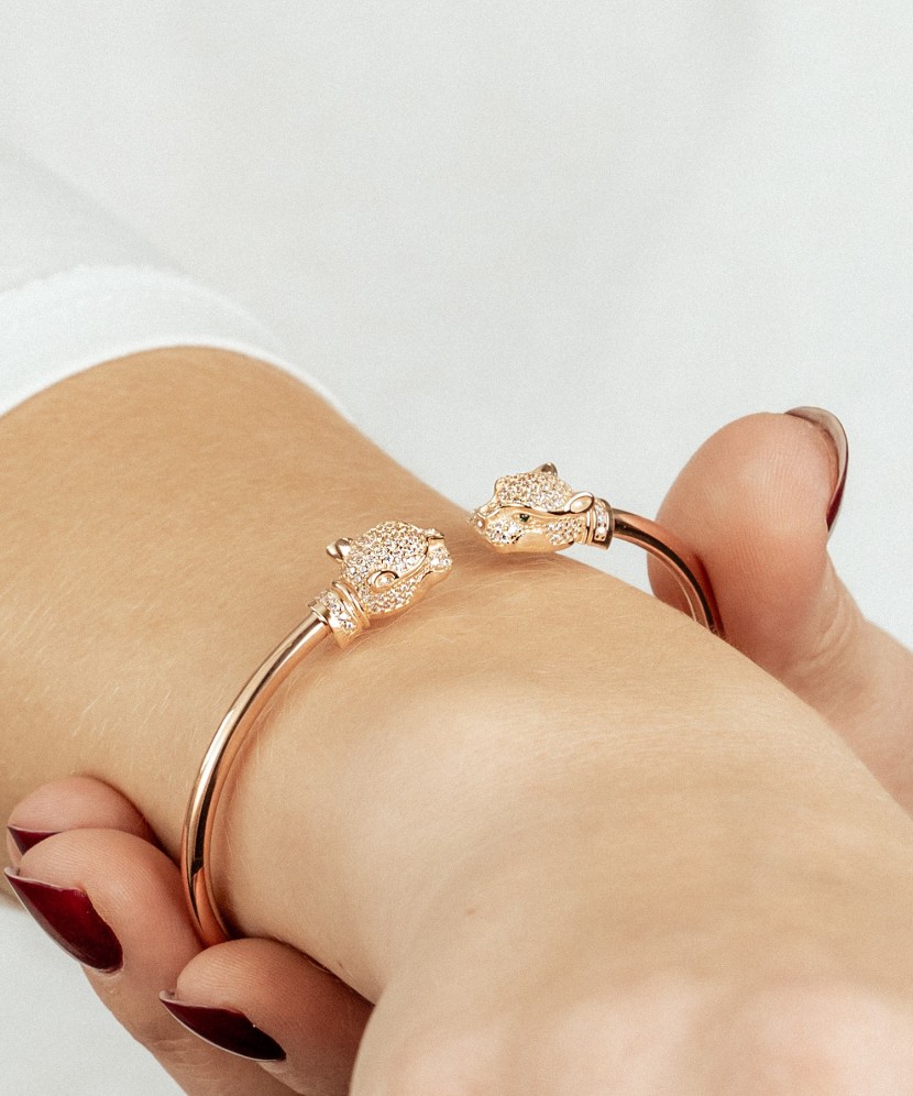 Gold bracelet with zircons Gold bracelet with zircons