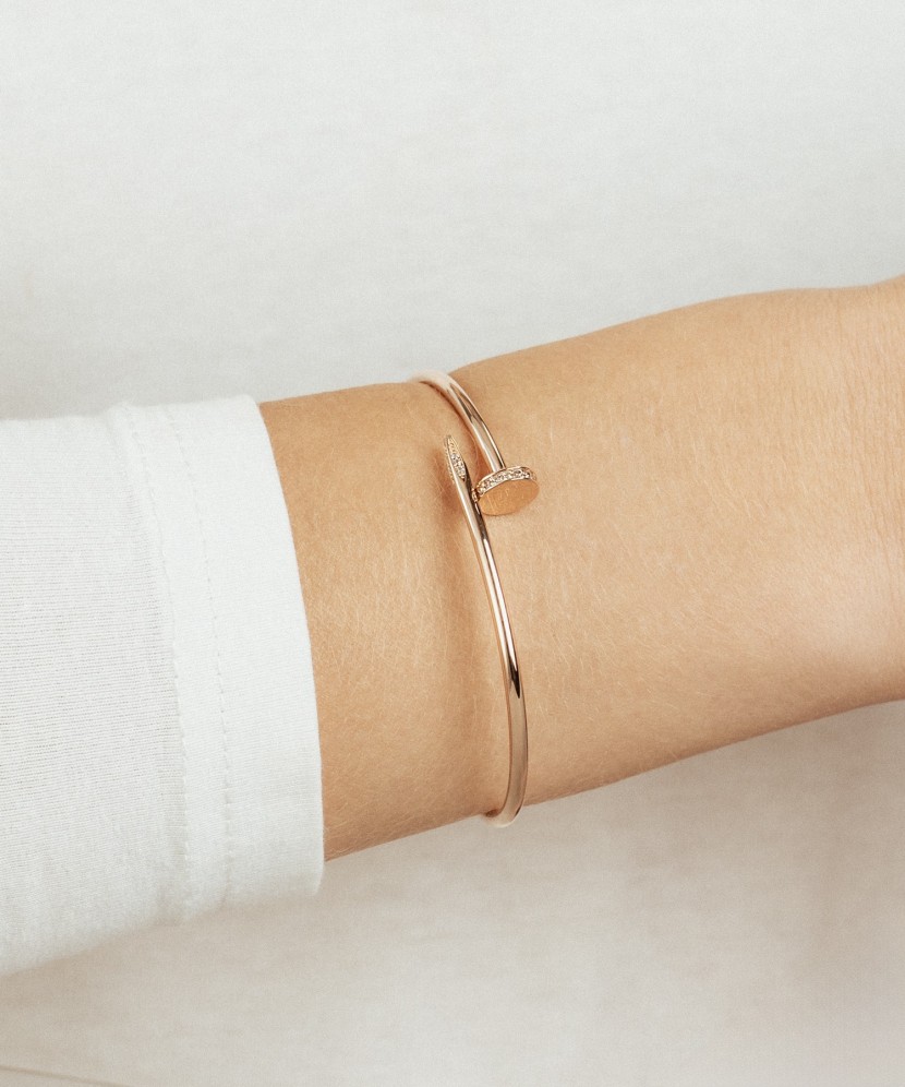 Gold bracelet with zircons Gold bracelet with zircons