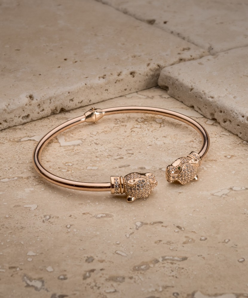 Gold bracelet with zircons Gold bracelet with zircons