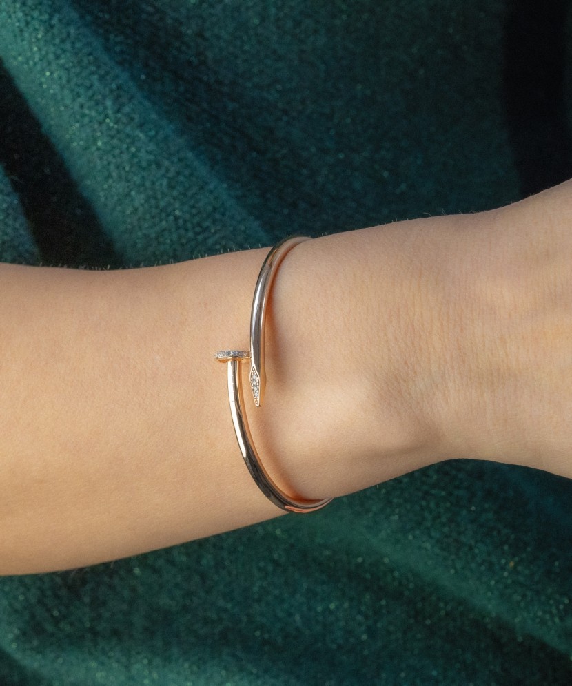 Золотой браслет с цирконами