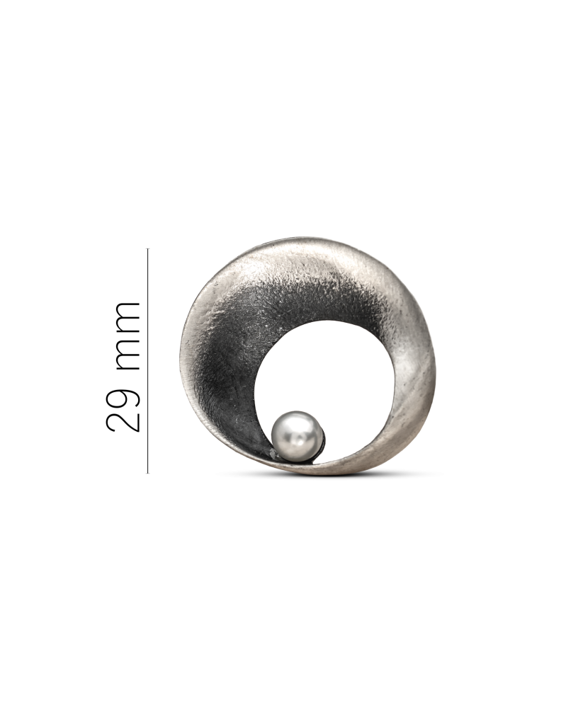 Sterling silver  brooch with pearl Sterling silver  brooch with pearl