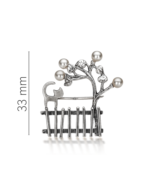 Серебряная брошь с жемчугом