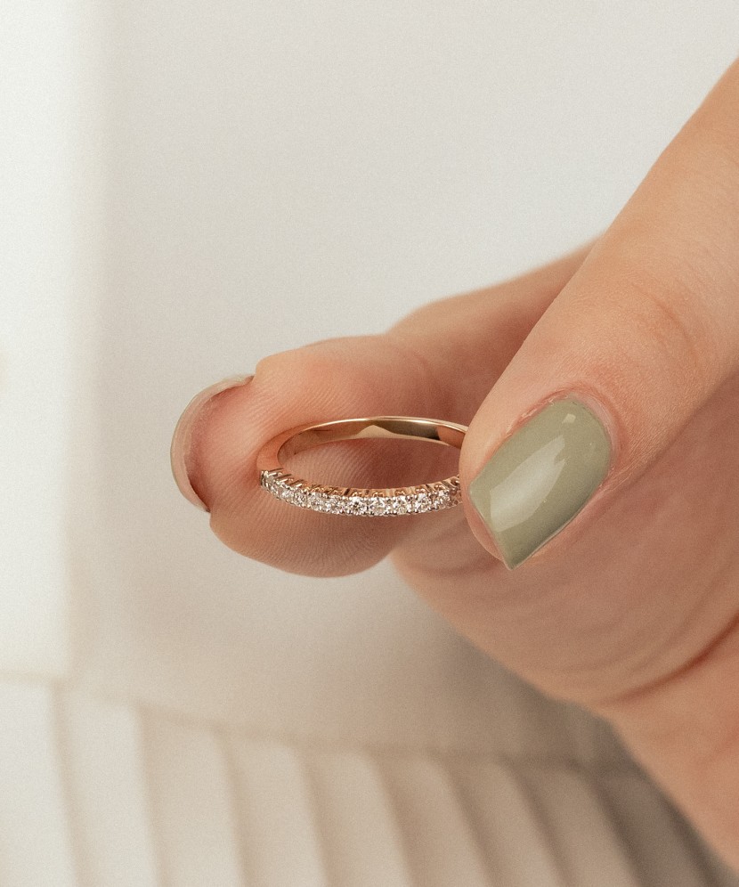 Золотое кольцо с бриллиантами