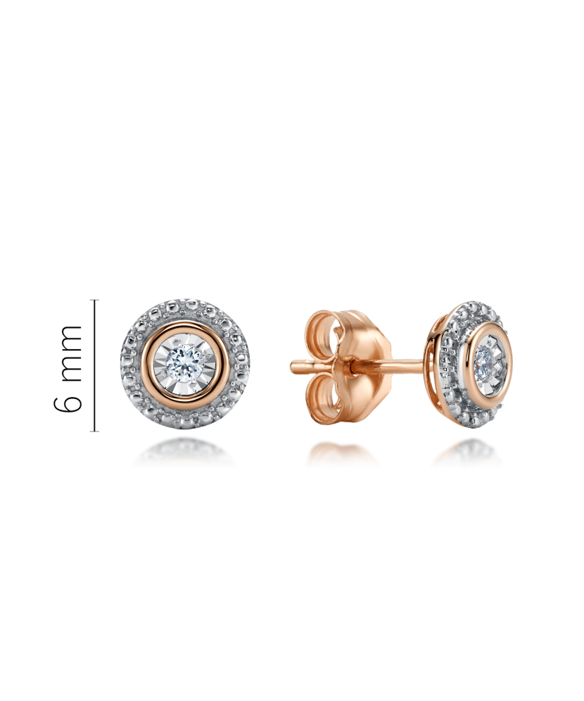 Gold earrings with diamonds