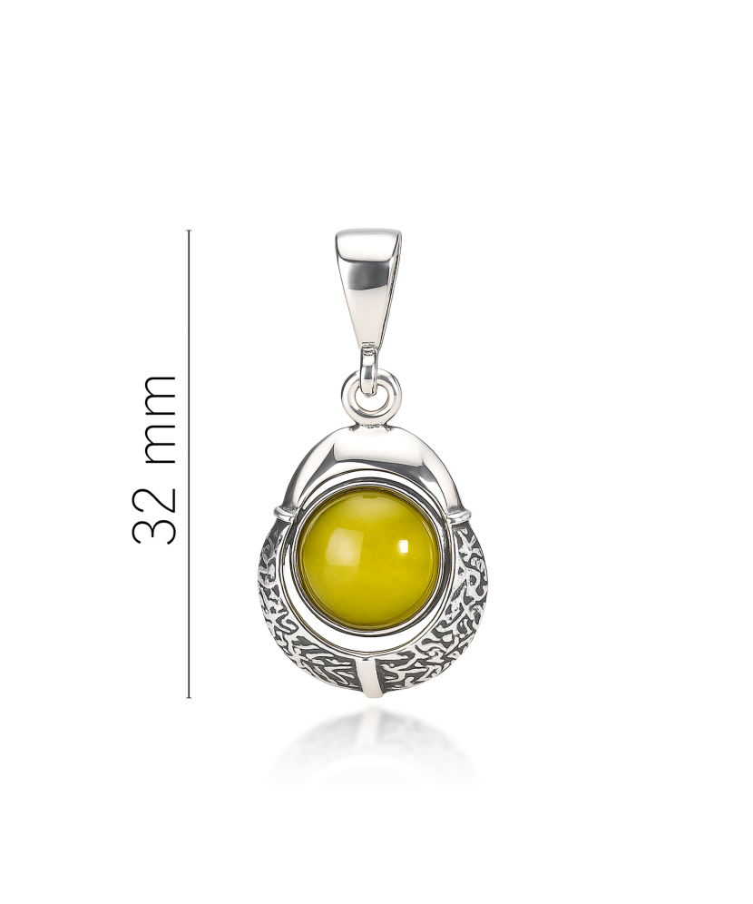Silver pendant with citrine