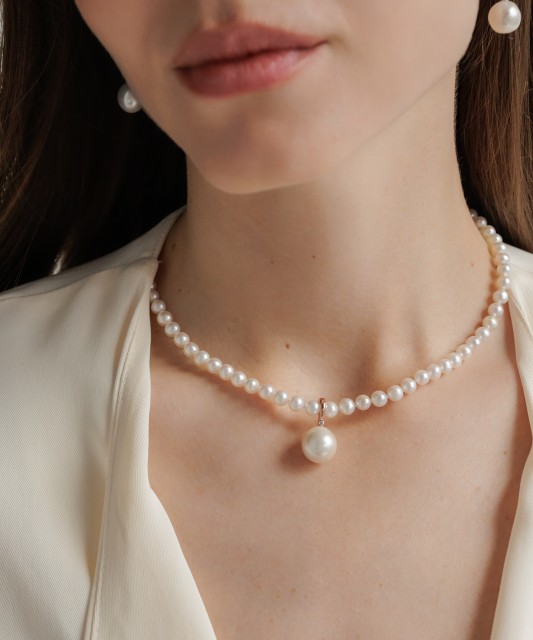 Gilded Silver Pendant With Pearl and Zirconia