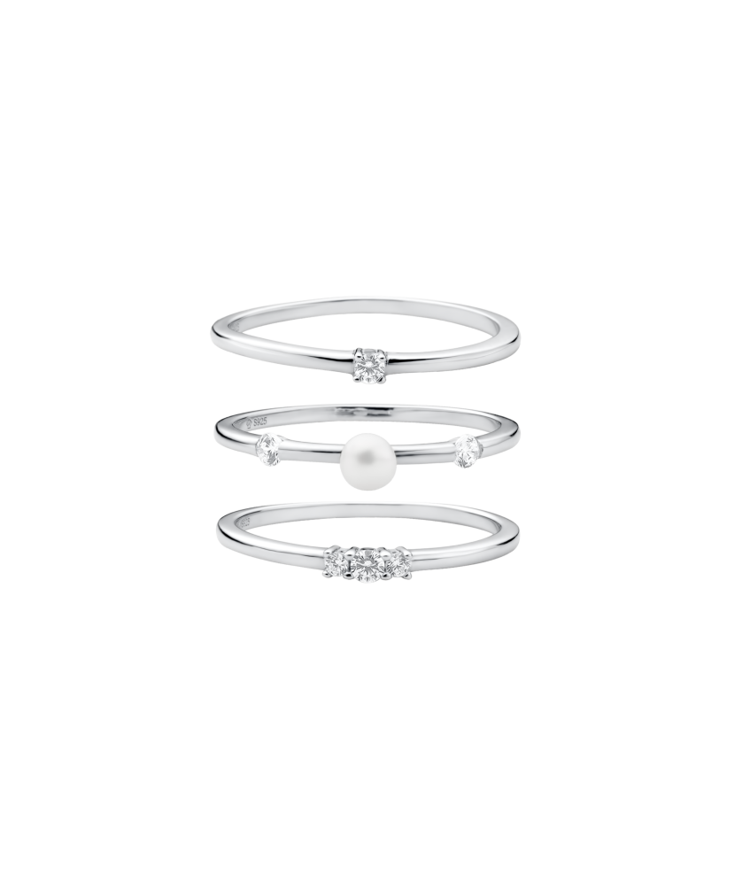 Серебряное кольцо с жемчугом и цирконами