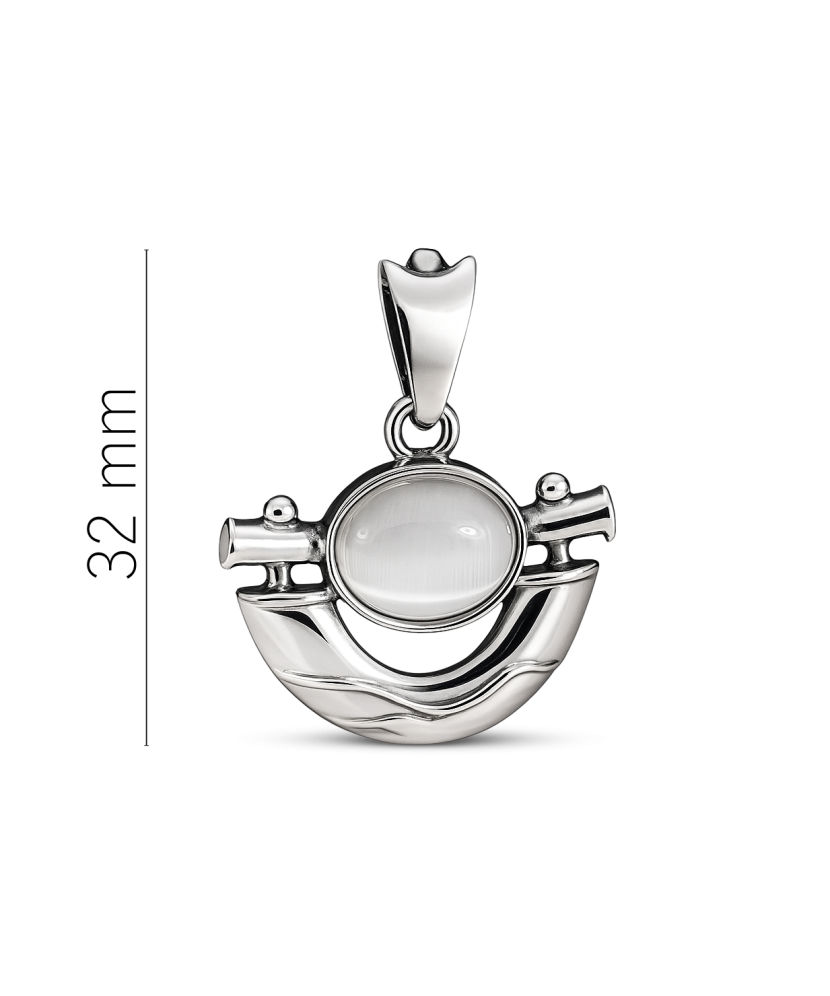 Sterling silver pendant with cats eye stone