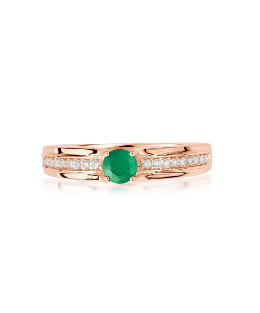 Gold ring with diamonds and emerald