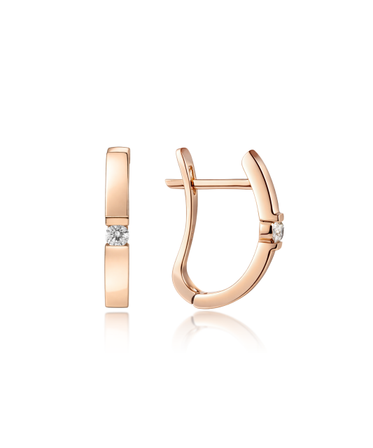 Gold earrings with diamonds