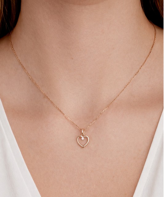 Подвеска из золота с бриллиантом