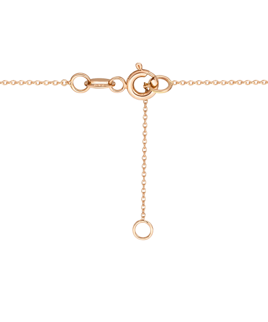 Gold chain with diamond pendant