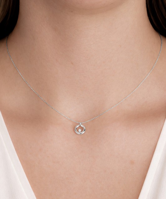 White Gold chain with diamond pendant