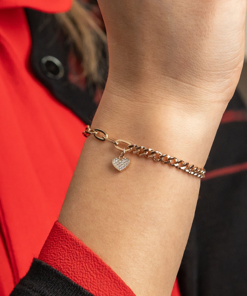 Gold bracelet with zircons