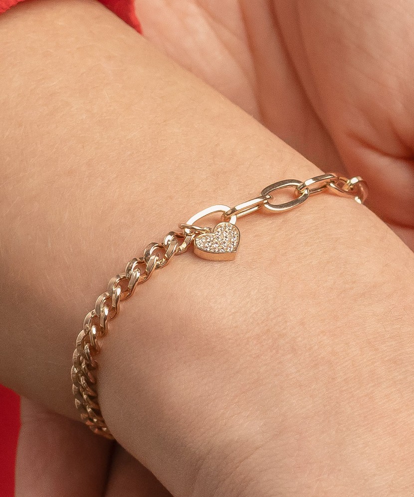 Gold bracelet with zircons