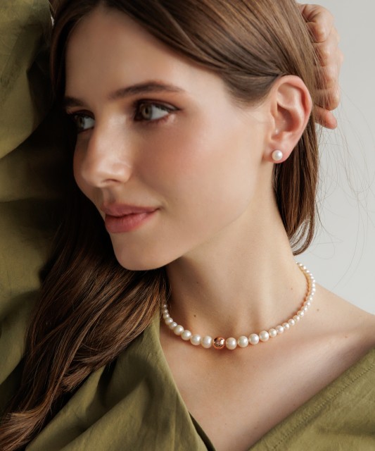 Pearl necklace with gold-plated silver