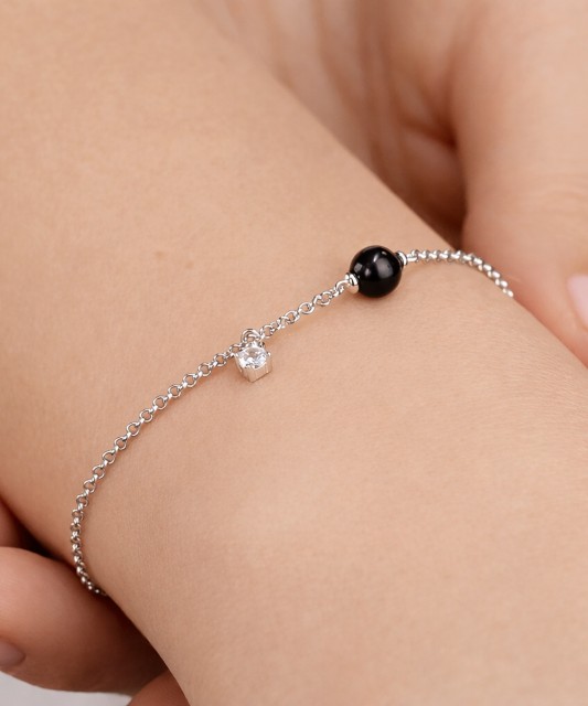 Sterling Silver bracelet with pearl and zirconium