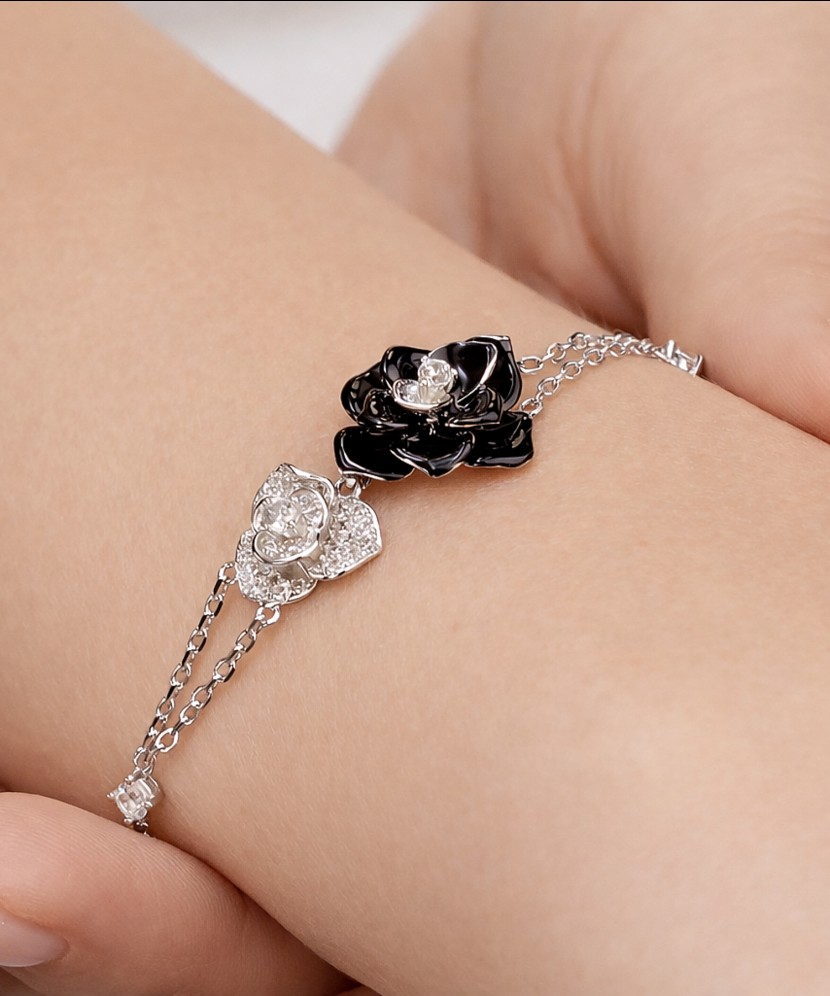 Sterling Silver bracelet with enamel