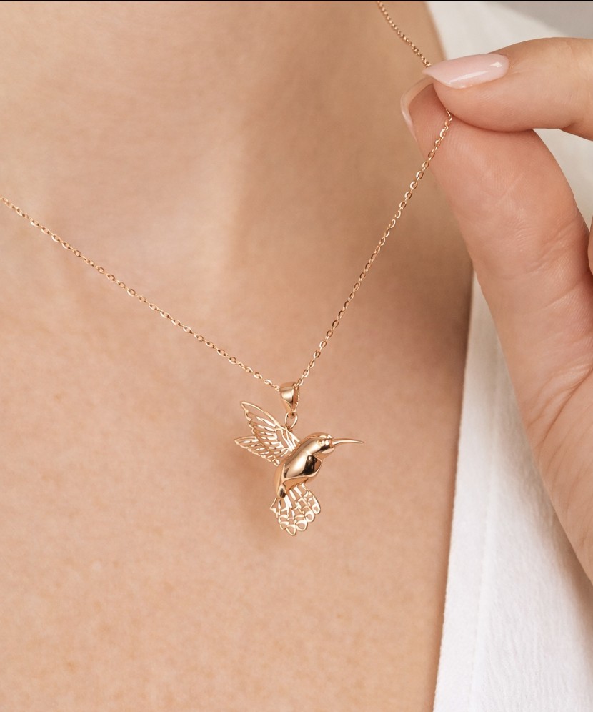 Gold pendant "Hummingbird"