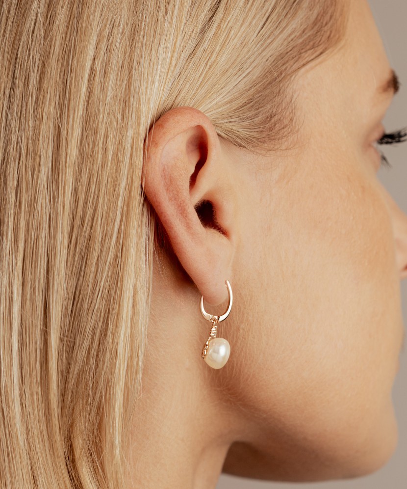 Gilded sterling silver earrings with pearls and zircons