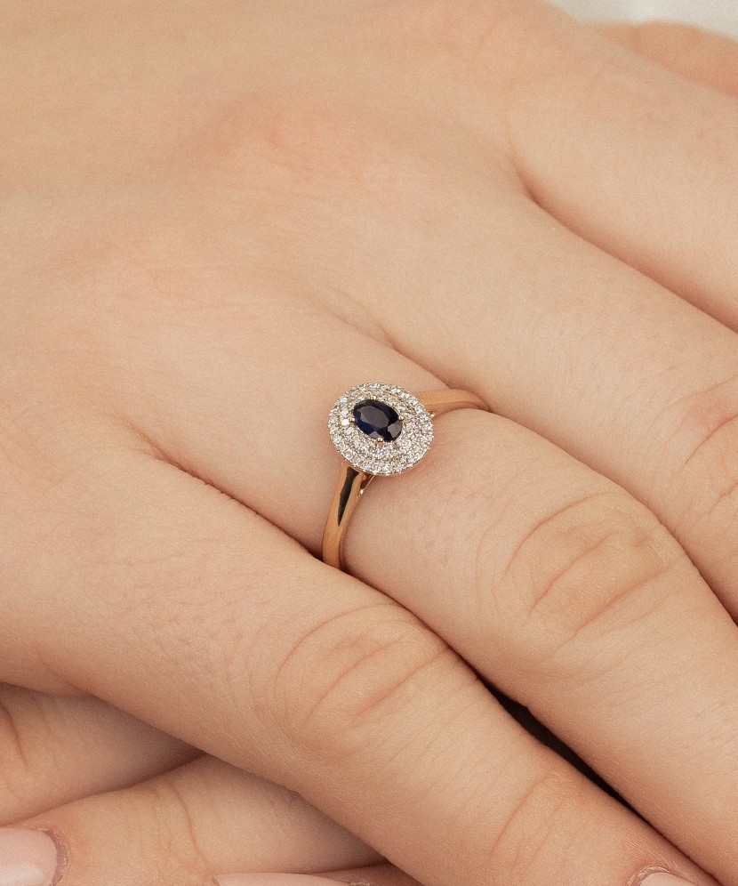 Кольцо из жёлтого золота с сапфирами и бриллиантами