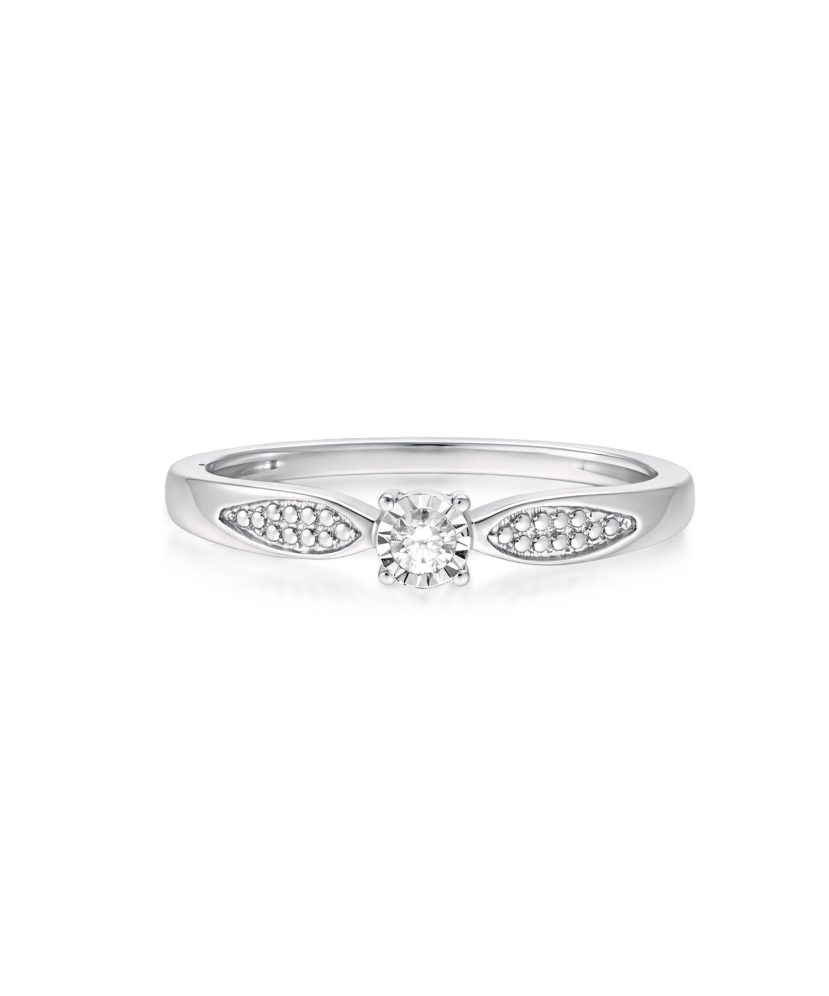 White gold ring with diamonds 0,08ct