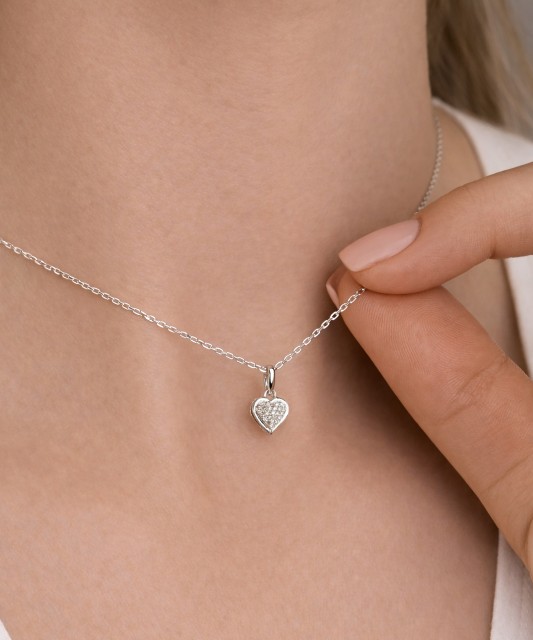 White gold pendant with diamonds "Heart"