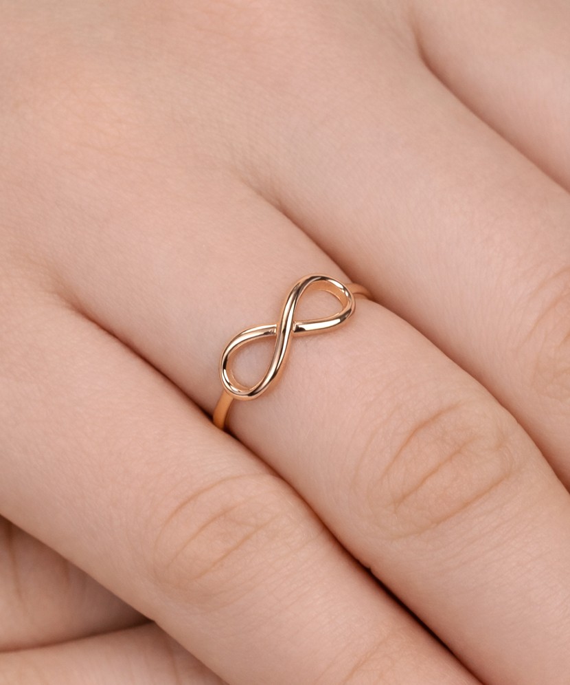 Gold ring "infinity"