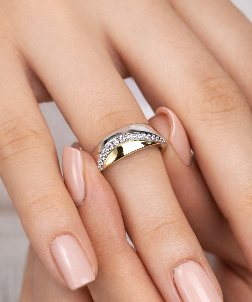 Gilded Sterling silver ring with zircons