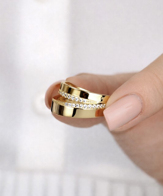 Gilded Sterling silver ring with zircons