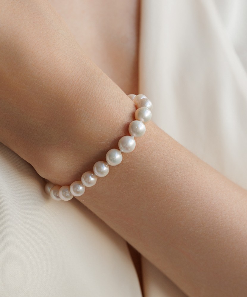 Pearl bracelet with gilded silver