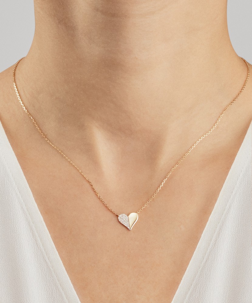 Gold chain with diamond pendant "Heart"