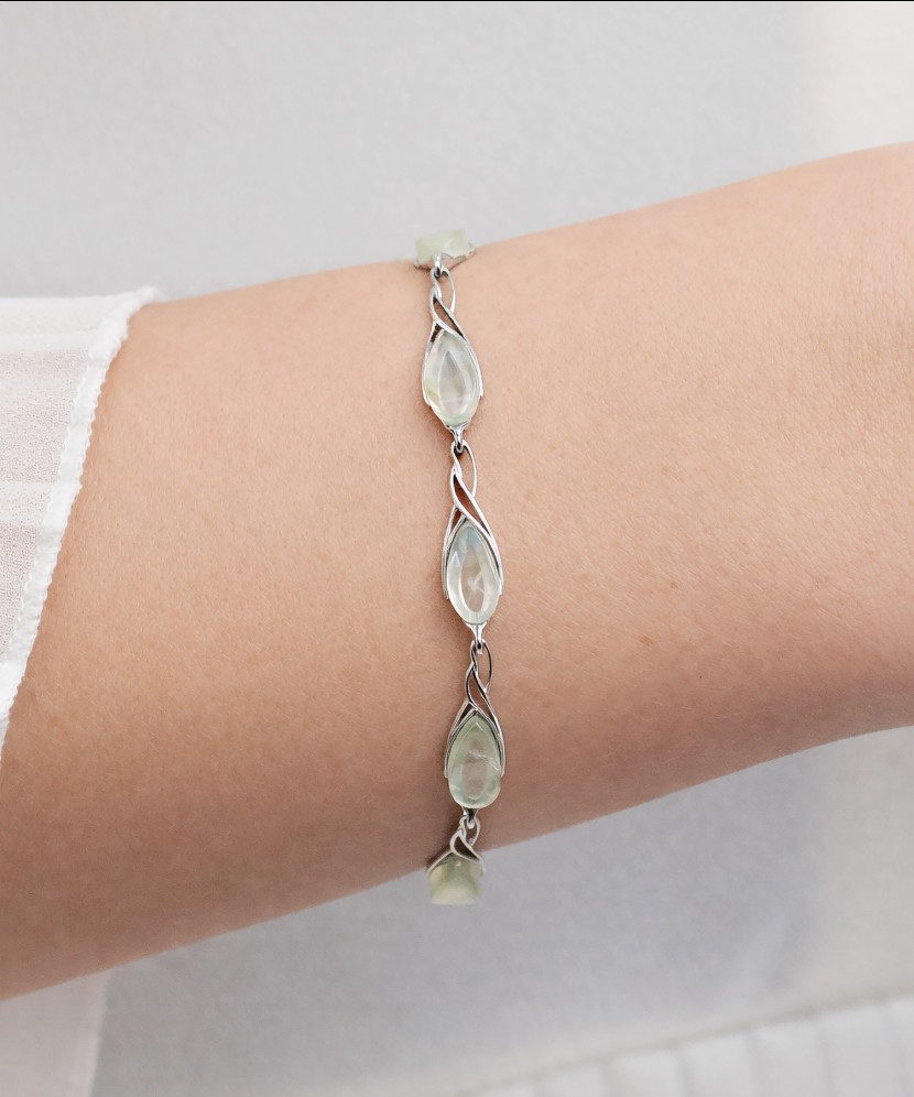 Sterling Silver bracelet with prehnite