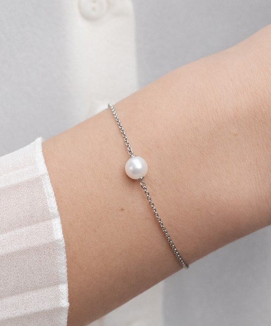 Silver Bracelet With Pearl