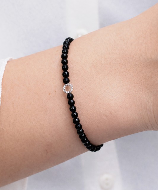 Onyx bracelet with zircons and silver