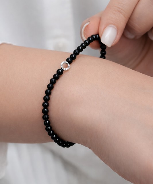 Onyx bracelet with zircons and silver